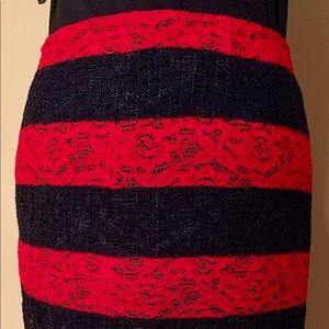 NEW 🌺 Limited lace pencil skirt